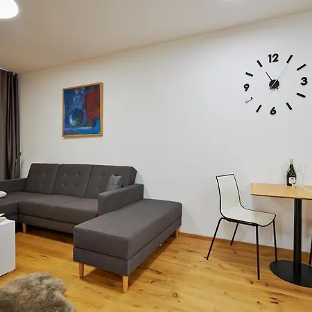 Rv Onyx Apartament *